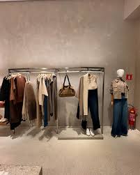Descubra onde aplicar o código Shoulder na loja online.
